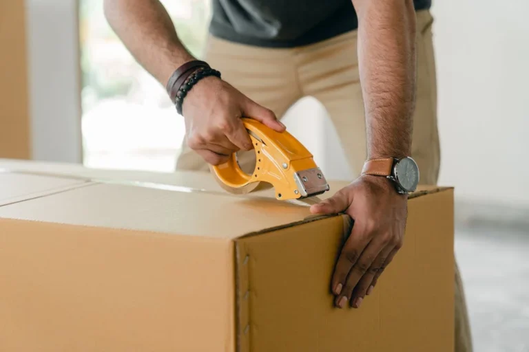 What Are the Best Packing Boxes for Moving House?